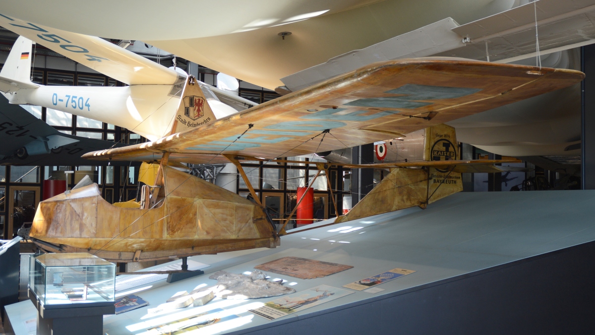 Rod's Aviation Photos: Berlin tour 2016: Berlin Museum of Technology