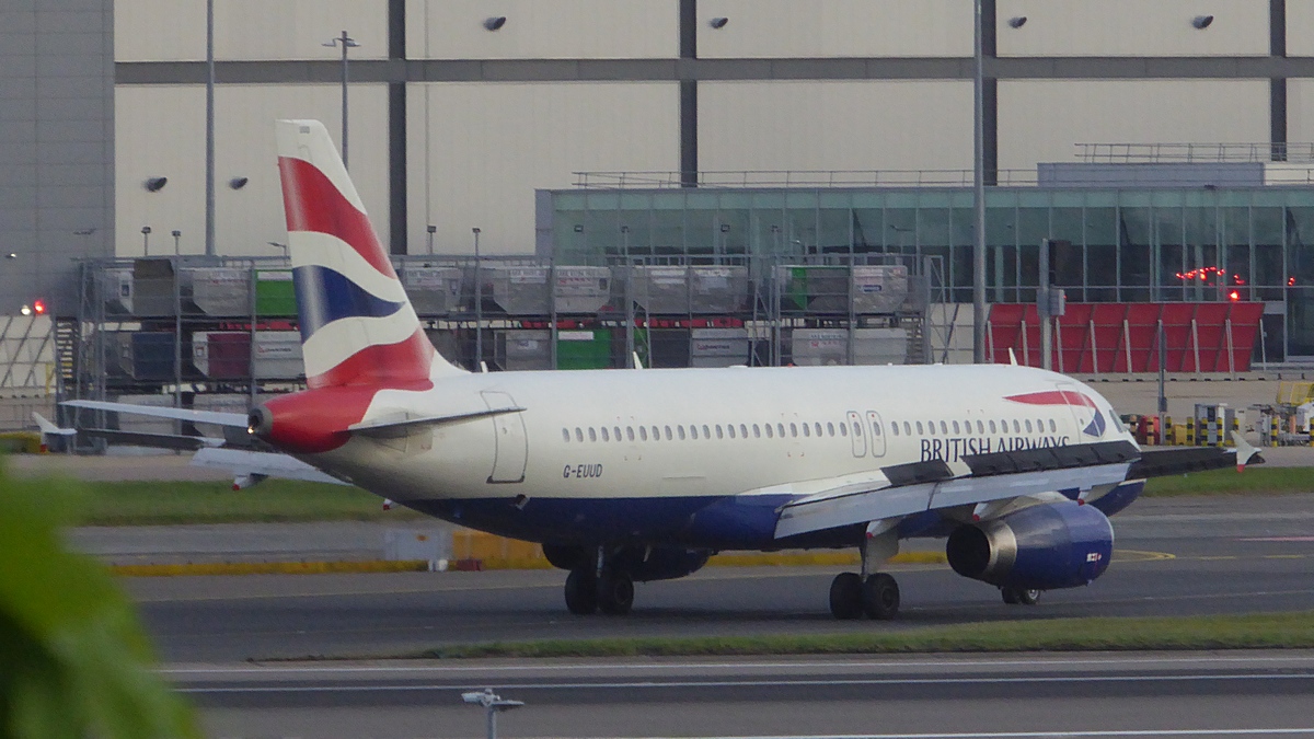 Rod's Aviation Photos: London Heathrow Airport 2018-2022