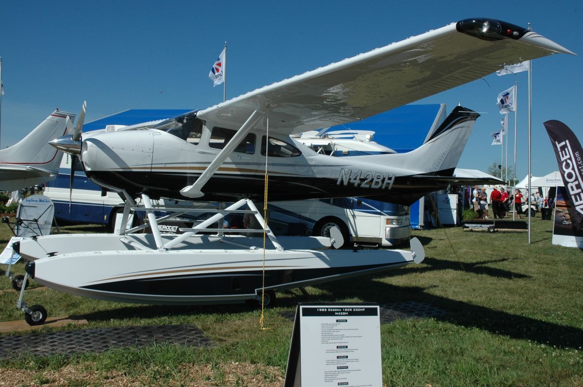Rod's Aviation Photos: EAA Airventure 2011, Oshkosh Aircraft Bel - Ces