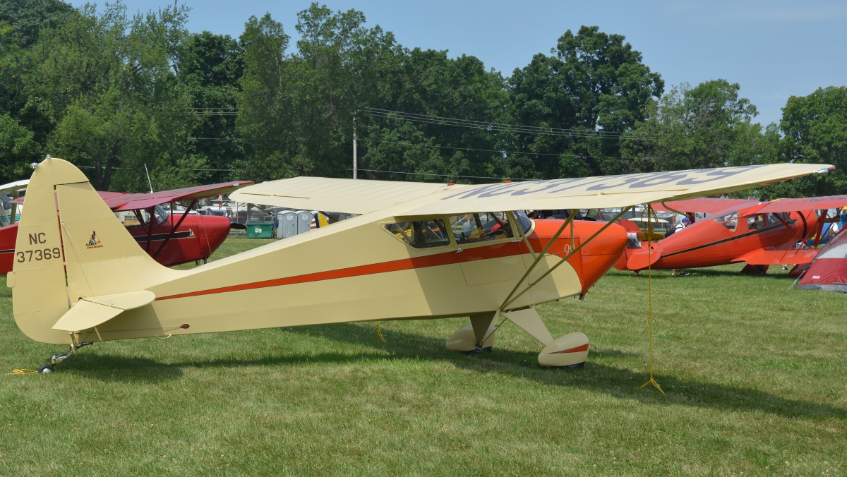 Rod's Aviation Photos: EAA AirVenture 2014, Oshkosh Aircraft F - Lin