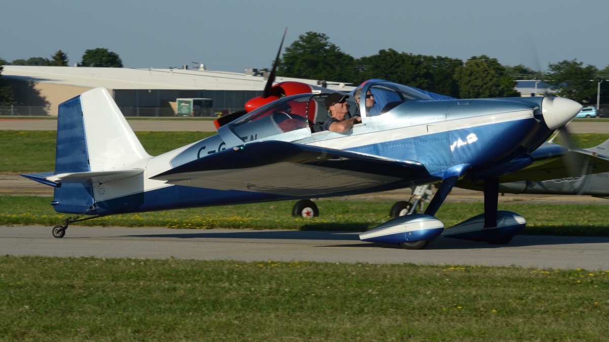 Rod's Aviation Photos: EAA Airventure 2016, Oshkosh: Van's