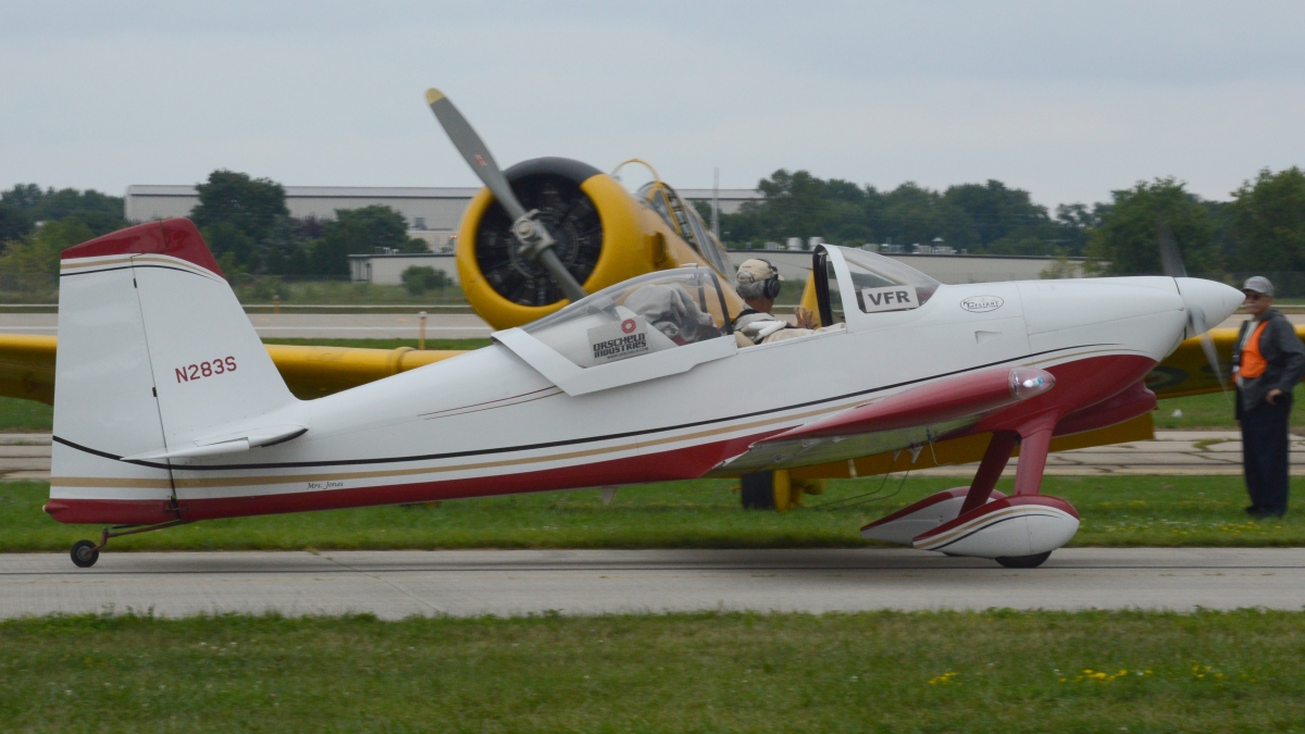 Rod's Aviation Photos: EAA Airventure 2016, Oshkosh: Van's