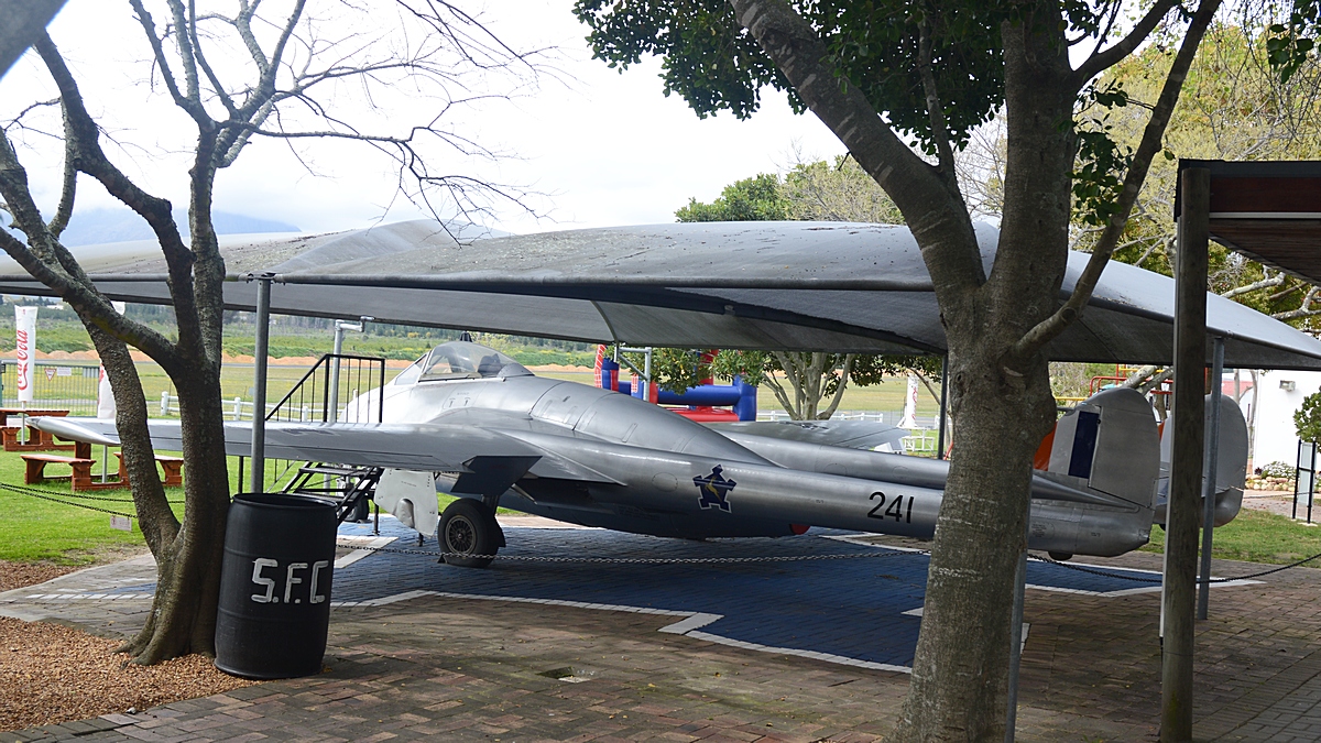 Rod's Aviation Photos: South Africa Tour 2018: Stellenbosch Airfield